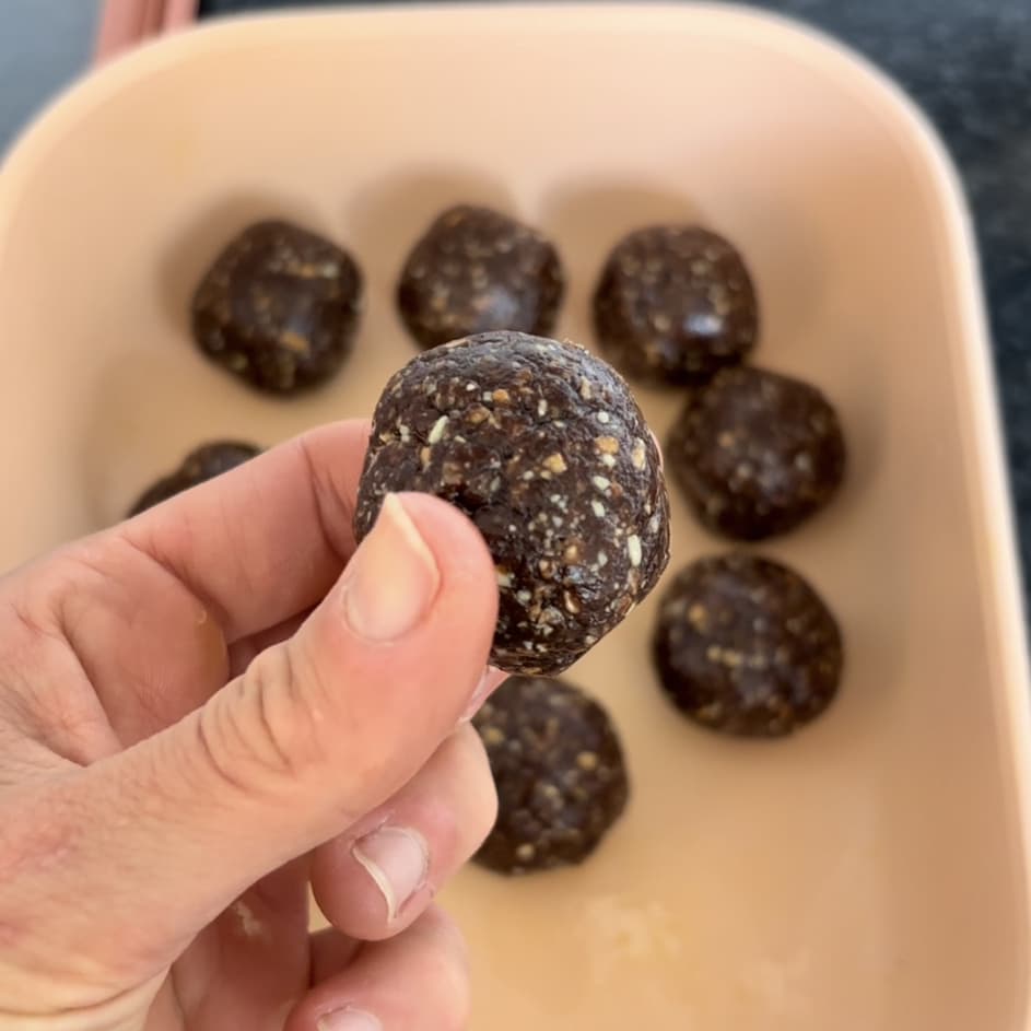 vegan chocolade balletjes zonder toegevoegde suikers