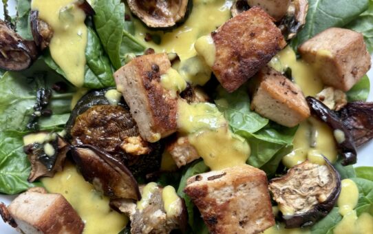 Tofu gemarineerd met gember sap