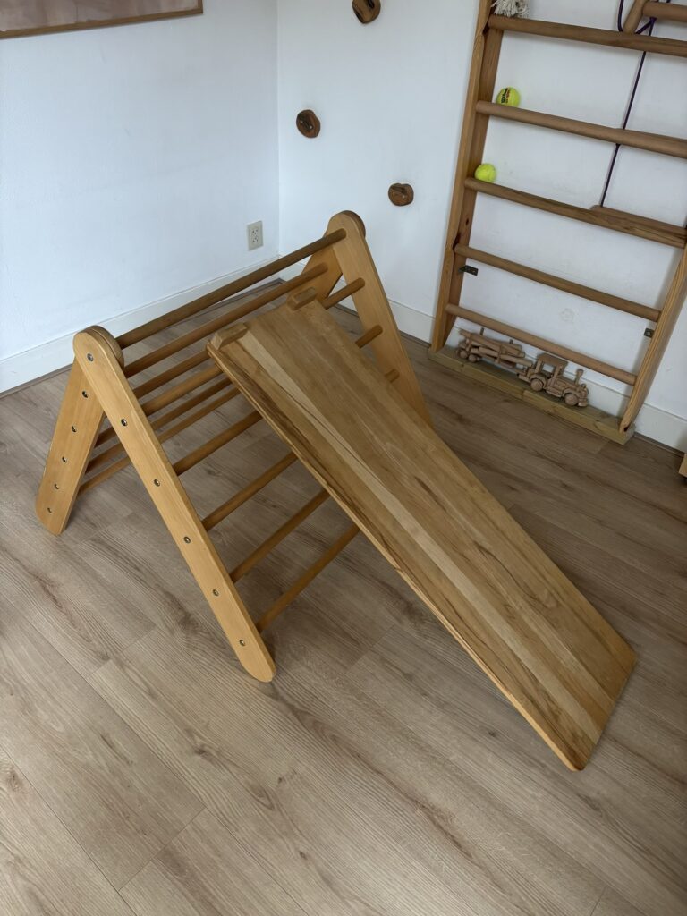 Pickler driehoek tweedehands houten speelgoed