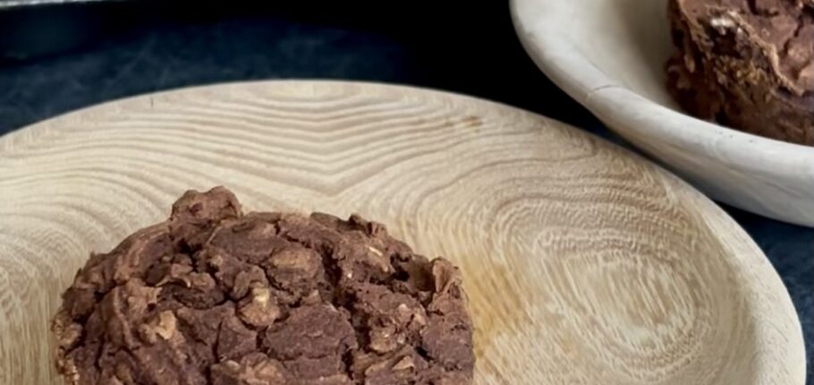 Vegan pumpkin spice cupcakes