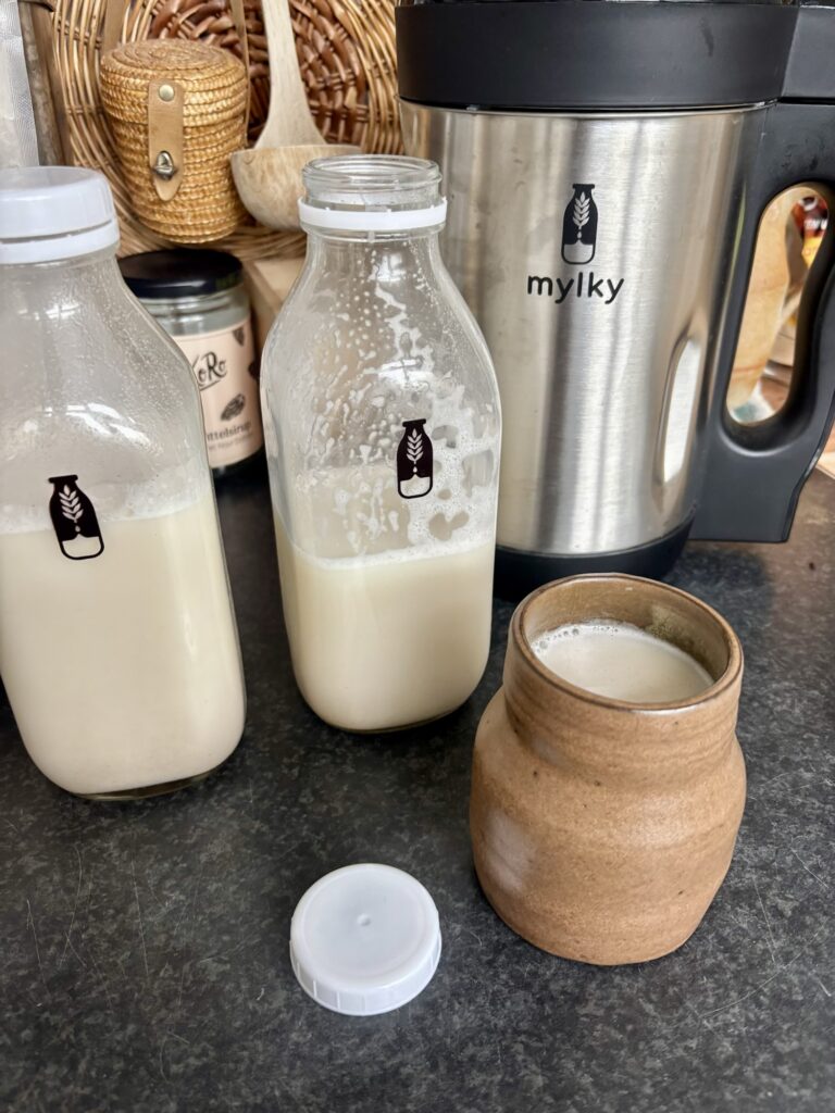 Romige amandelmelk maken met Mylky kortingscode