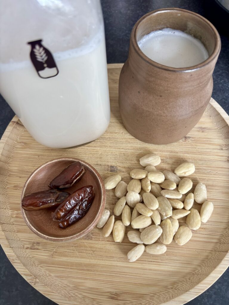 Romige amandelmelk maken