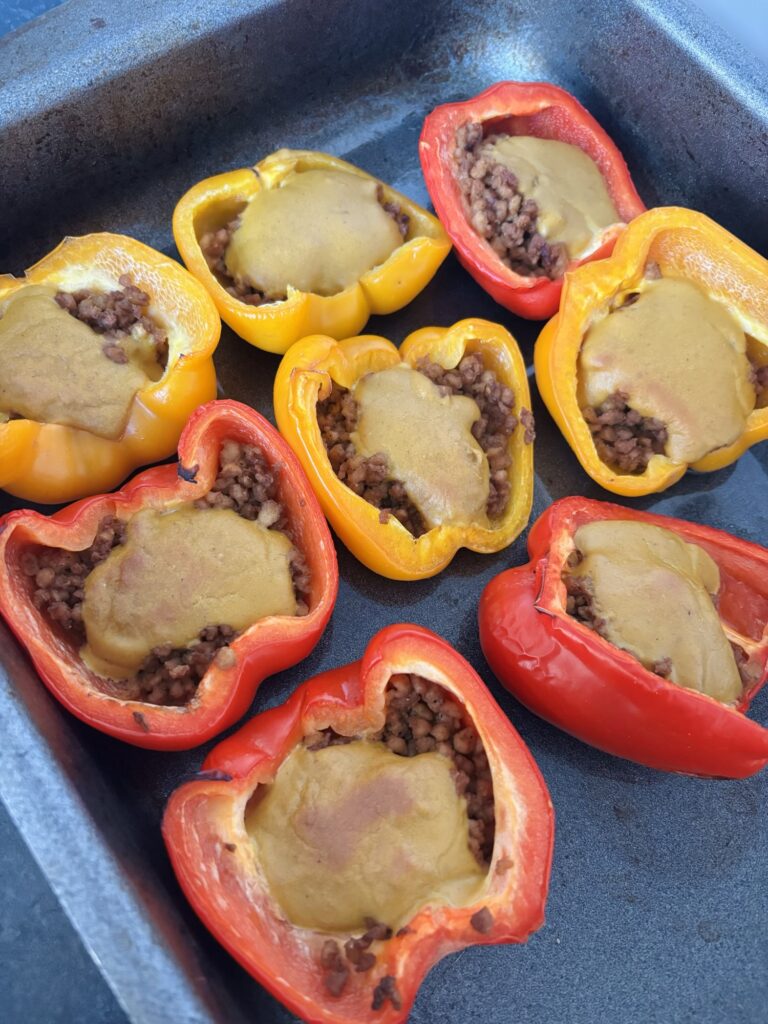 Gevulde paprika met vegan kaas