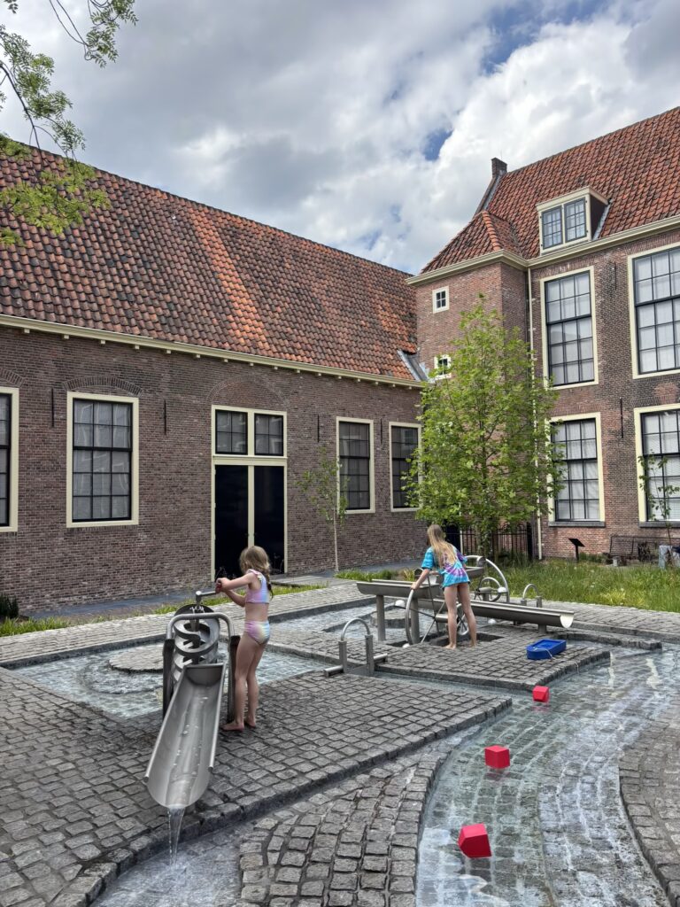 Waterspeeltuin museum boerhaave