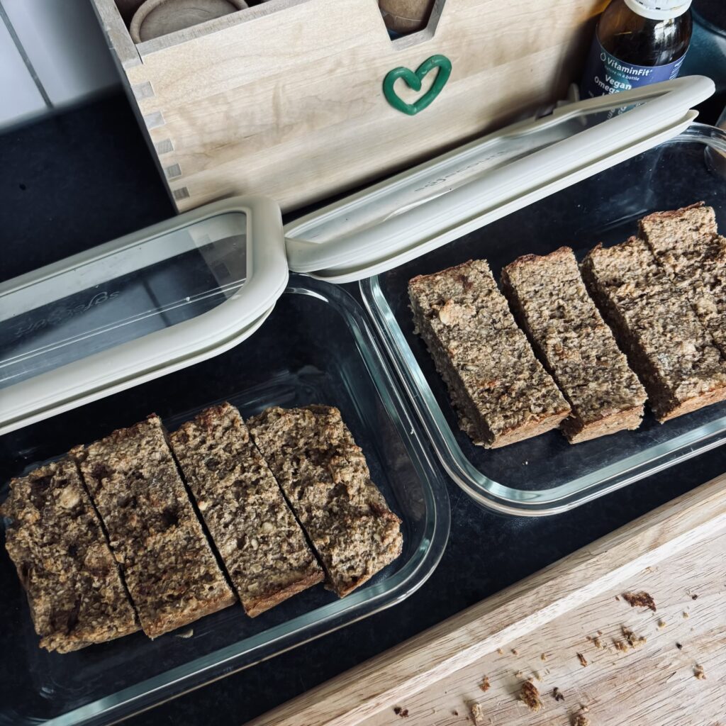 Vegan karamel hazelnoot repen